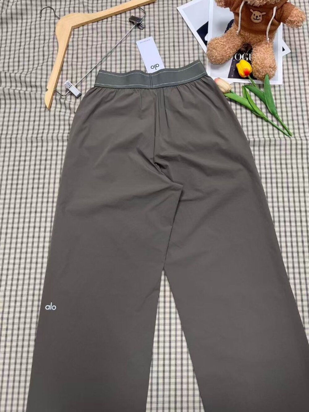 ALO Yoga🥐 Suit Up Trouser Olive(Regular Limited)Size (XS S L)🥨 - Picture 4 of 7